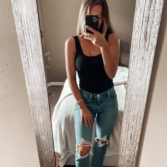 Meet your Posher, Lacey - Picture 2 of 6